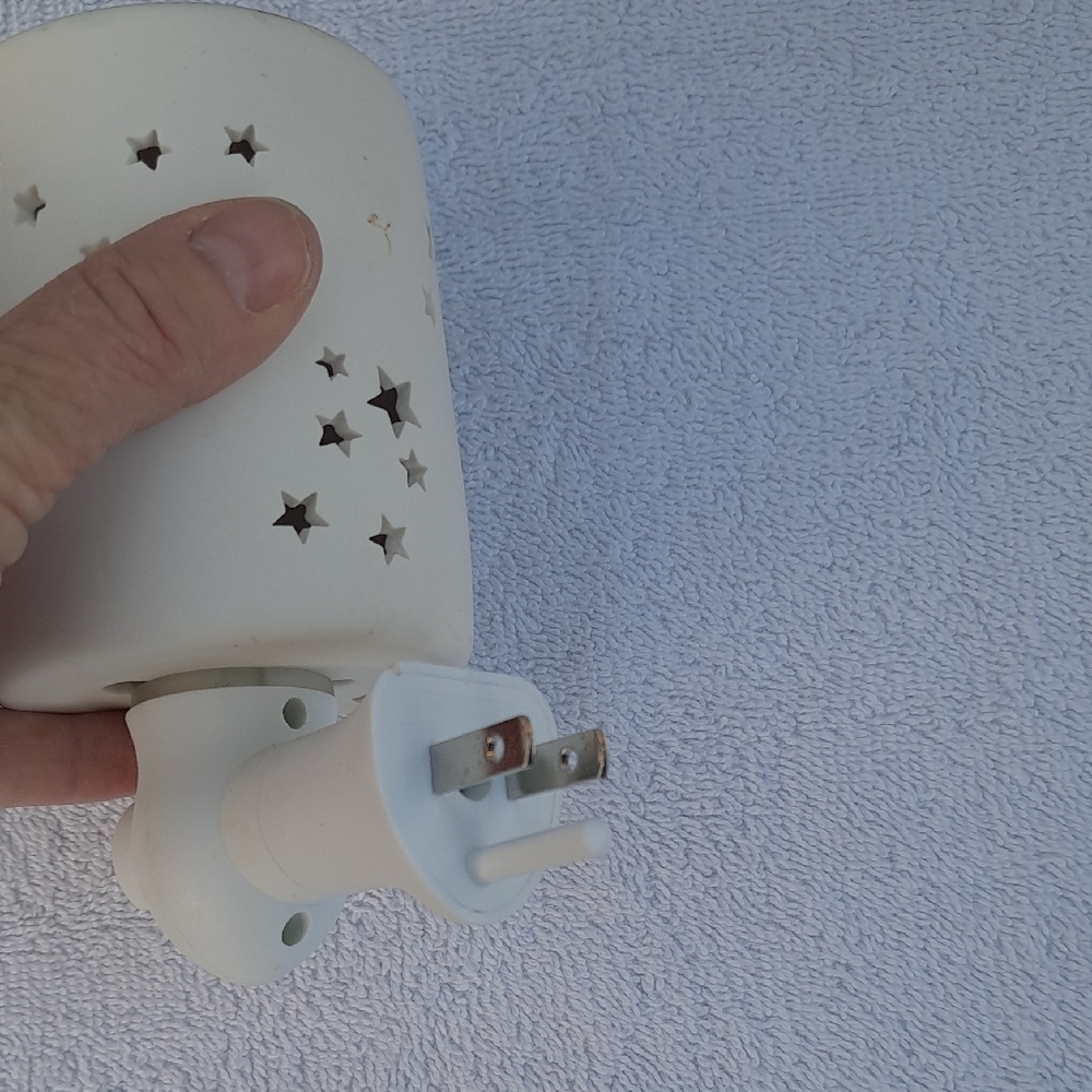 Star Cutout Night Light/ Wax Warmer - Picture 3 of 3